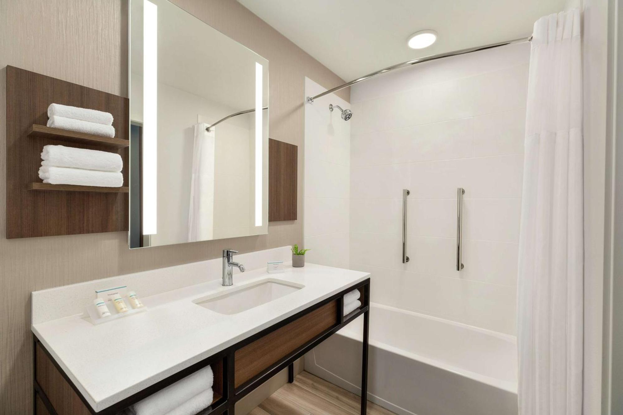 Hilton Garden Inn Seattle Airport SeaTac Dış mekan fotoğraf